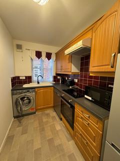 2 bedroom flat to rent, Old Shettleston Road, Shettleston