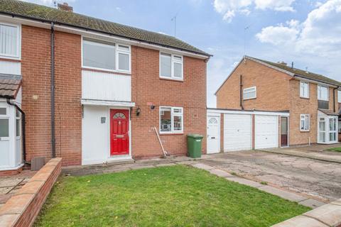 3 bedroom semi-detached house to rent, Meadow Road, Alcester, Warwickshire, B49