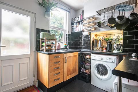 73 Burns Road, Sheffield, S6 3GL