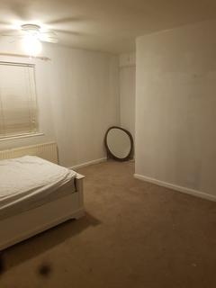 undefined, St Chad road, Tilbury, RM18