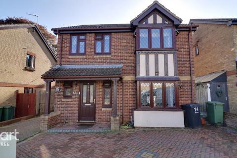 4 bedroom detached house to rent, Foxden, Witham