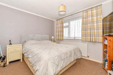 12 Maple Drive, St Marys Bay, Romney Marsh, TN29 0XE