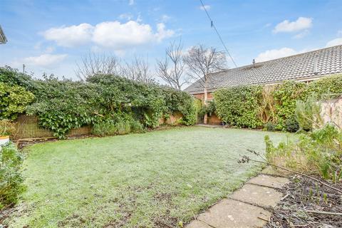 12 Maple Drive, St Marys Bay, Romney Marsh, TN29 0XE