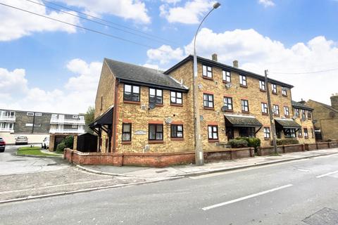 2 bedroom flat for sale, North Road, South Ockendon, Essex, RM15