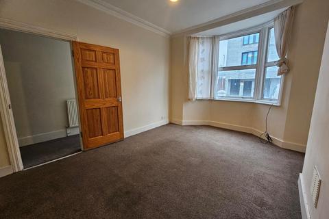 3 bedroom maisonette to rent, Caledonian Road, BN2 3HX