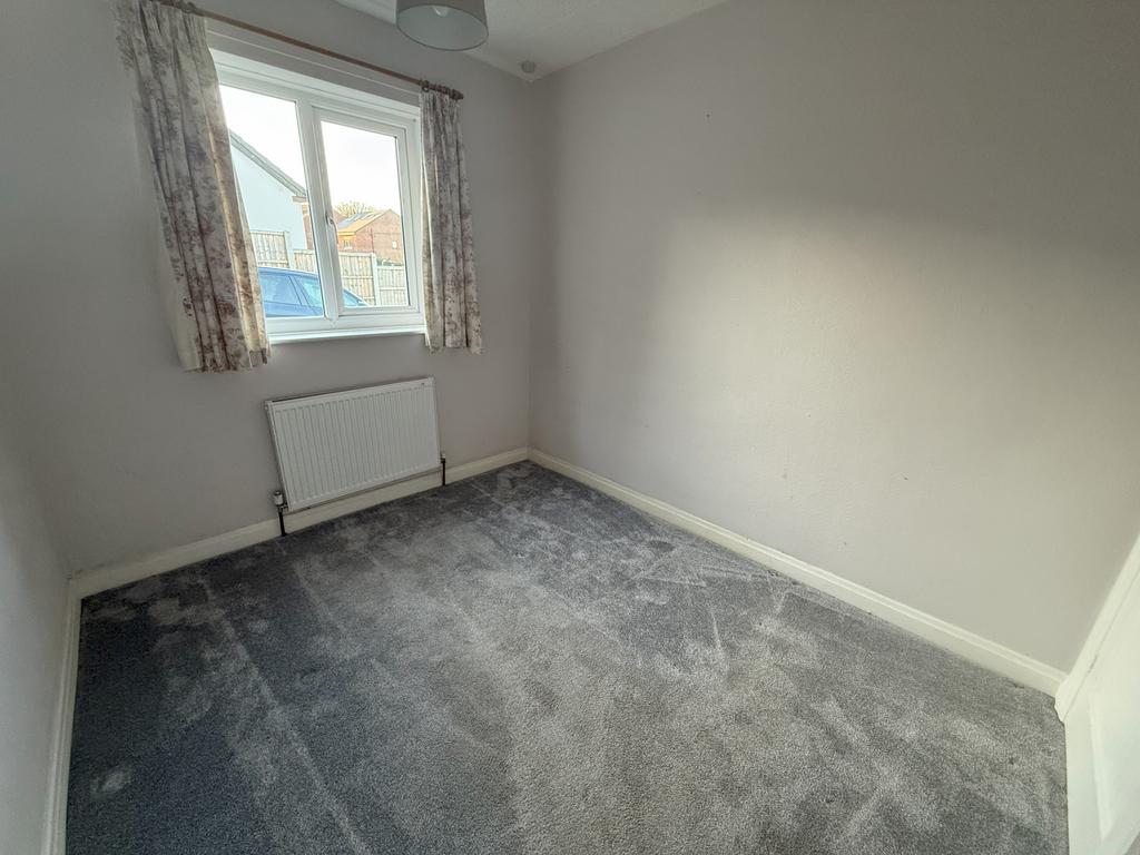 Side Bedroom