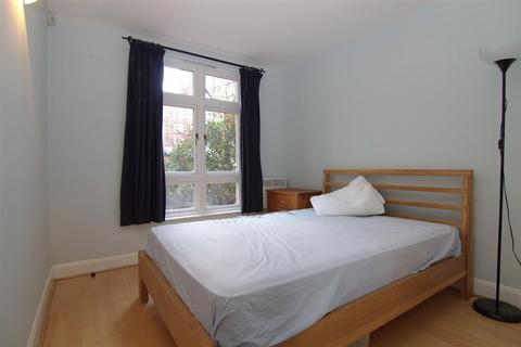 2 bedroom apartment to rent, Fairfield Road, Bow Quarter, E3