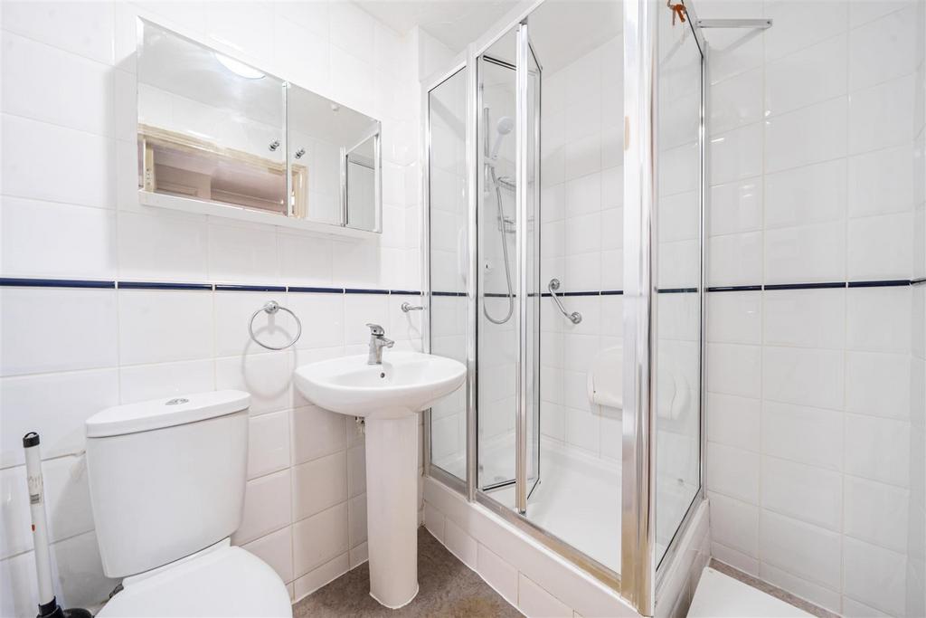 Shower Room: