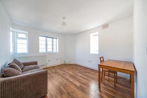 21 Warwick Gardens, Thornton Heath, CR7 7NA