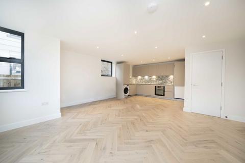 3 bedroom flat for sale, Somerset Road, London W13