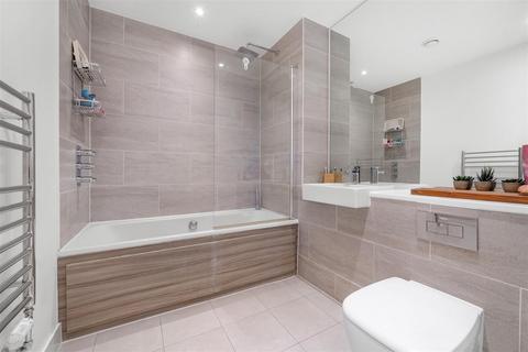 1 bedroom flat for sale, Cherry Orchard Road, Croydon, CR0