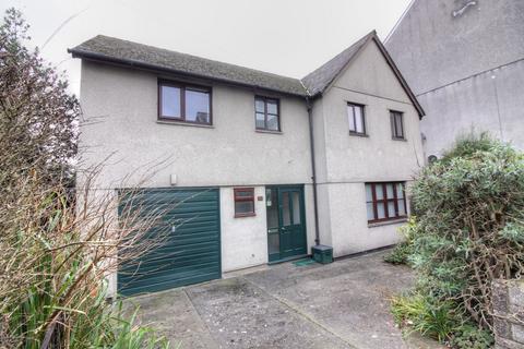 5 bedroom detached house to rent, Station Road, Okehampton, Devon