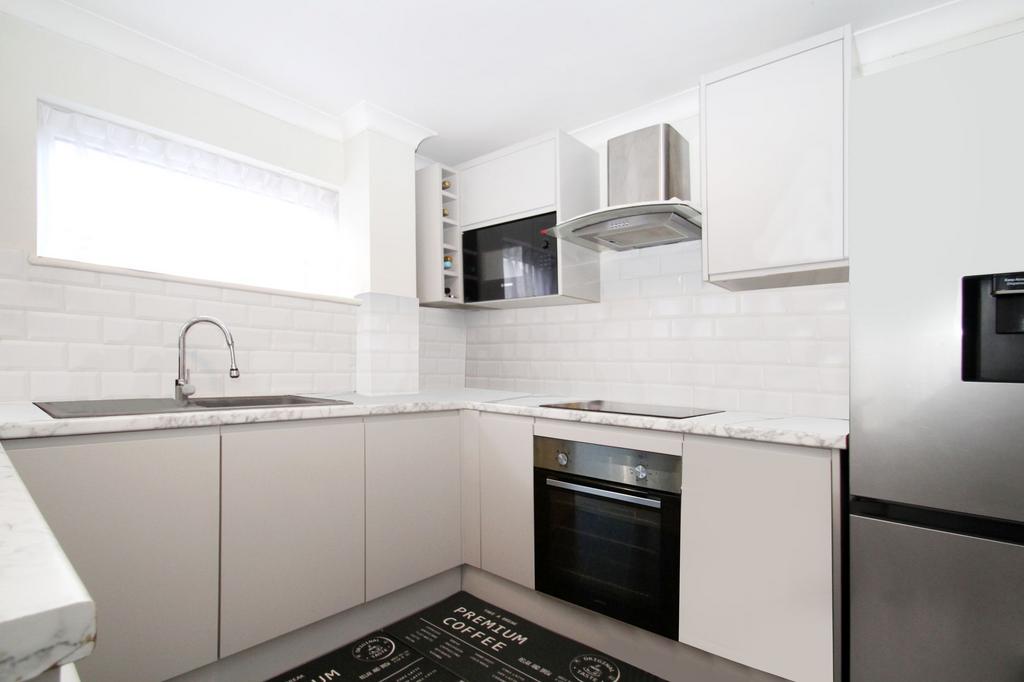 Lounge/Kitchen