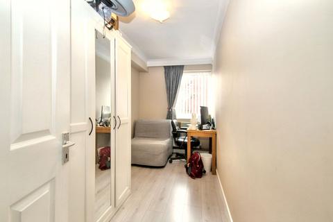 23 Cumbrian Way, Uxbridge, UB8 1XD
