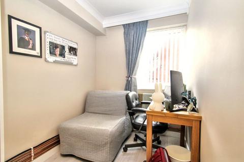 23 Cumbrian Way, Uxbridge, UB8 1XD