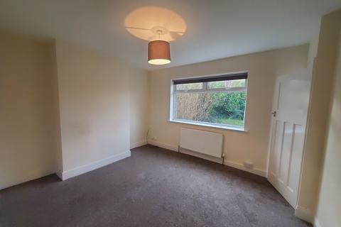 2 bedroom semi-detached house to rent, Douglas Gardens, Gateshead NE11