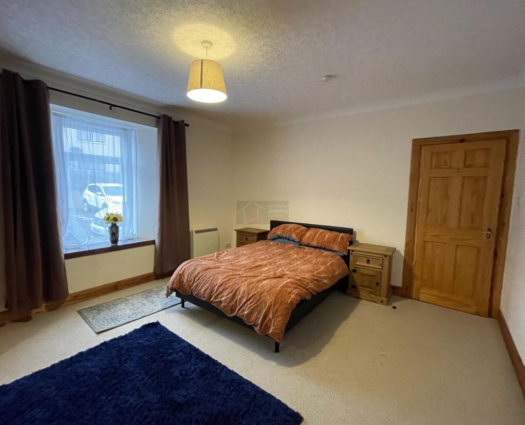 Bedroom a.JPG