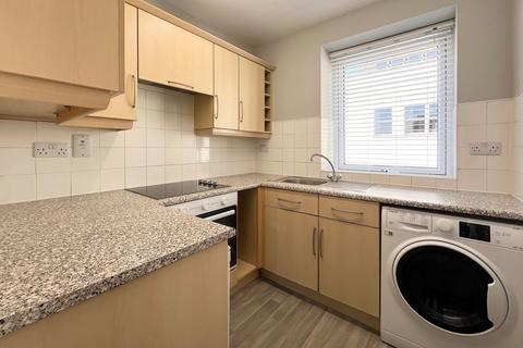 1 bedroom apartment to rent, Flat 1, 74-78 Halkett Place