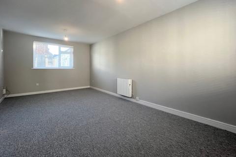 1 bedroom apartment to rent, Flat 1, 74-78 Halkett Place