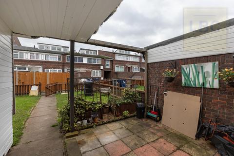 4 bedroom house for sale, Hermes walk, Northolt UB5