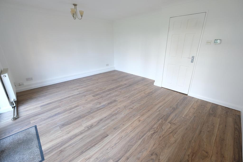 Sitting/dining room
