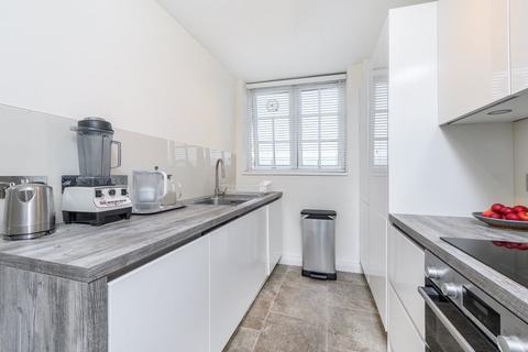 2 bedroom flat for sale, Constable House, Adelaide Road, Chalk Farm, London