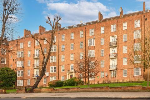 2 bedroom flat for sale, Constable House, Adelaide Road, Chalk Farm, London