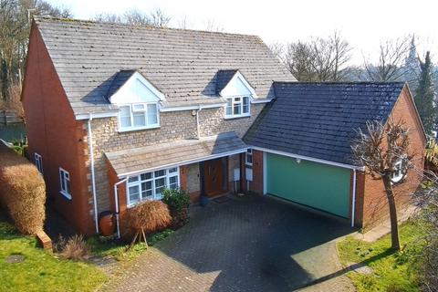 4 bedroom detached house for sale, Western Avenue, Buckingham