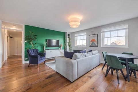 3 bedroom flat for sale, Islington Green, Angel, Islington, London