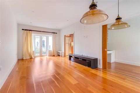 2 bedroom flat for sale, Charlwood House, 6 Strand Drive, Kew Riverside Park, Surrey