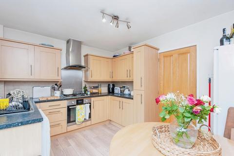 2 bedroom terraced house for sale, Weavers Croft, Pudsey, Leeds, LS28