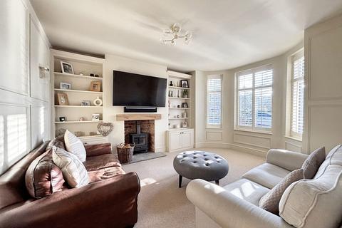 4 Ashbourne Road, Salford, M6 7GL