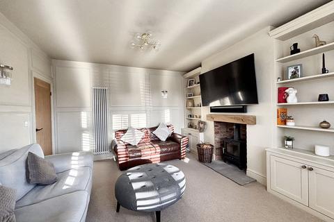 4 Ashbourne Road, Salford, M6 7GL