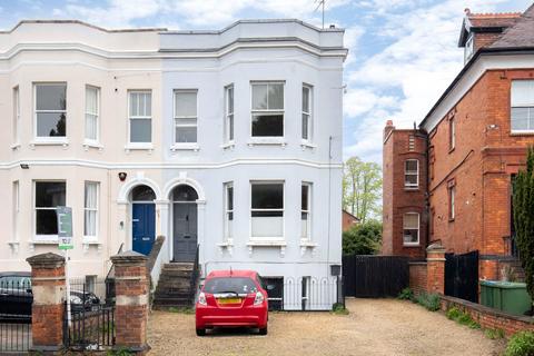undefined, Garden Flat Old Bath Road, Cheltenham, GL537QF