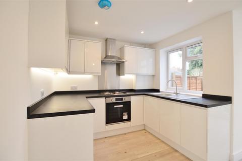 3 bedroom detached house for sale, Lancaster Avenue, Slough