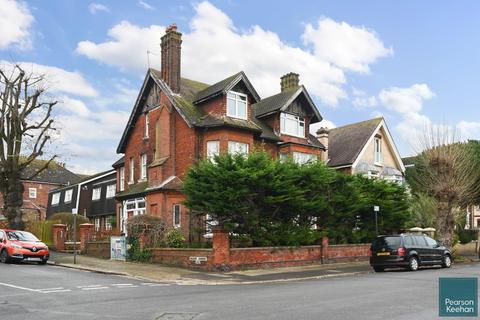 13 bedroom house for sale, Wilbury Avenue, Hove