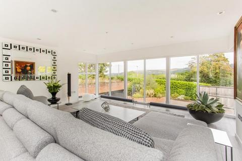 5 bedroom detached house for sale, Harp Hill, Charlton Kings, Cheltenham