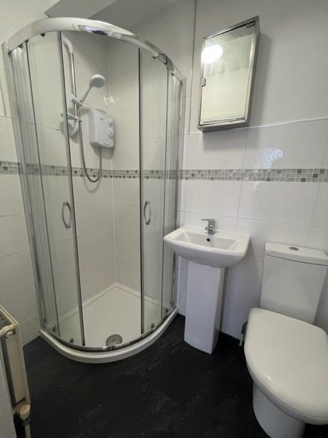 Ensuite for Bedroom 4