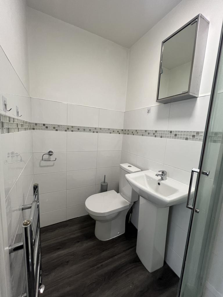 Ensuite for Bedroom 3