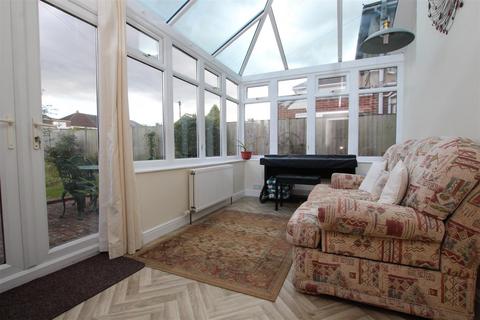 3 bedroom semi-detached house for sale, Arnold Road, Eastleigh