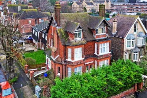 Wilbury Avenue, Hove