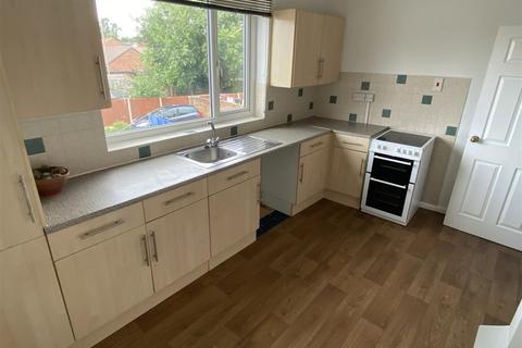 2 bedroom flat to rent, Pinfold Street, Howden