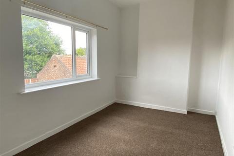 2 bedroom flat to rent, Pinfold Street, Howden