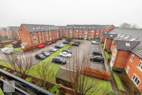 2 bedroom apartment to rent, Claybourne Court, Atherton M46