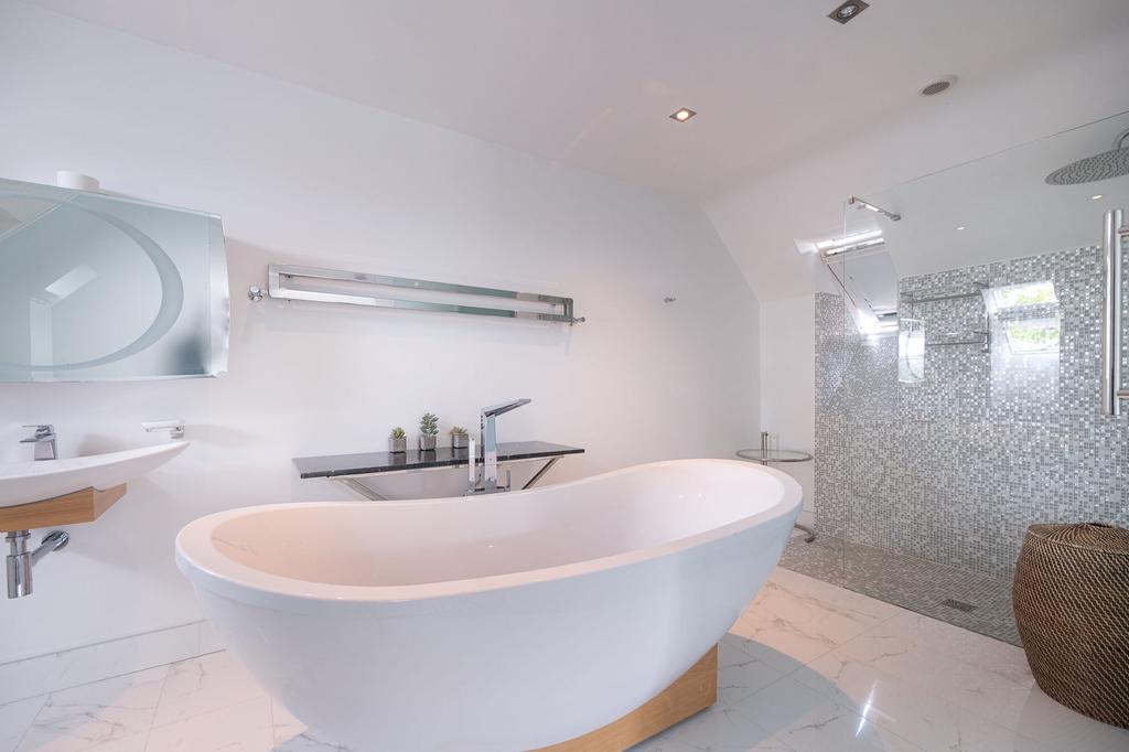 Ensuite bathroom