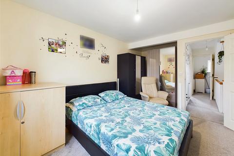 58 Graces Field, Stroud, GL5 4EN