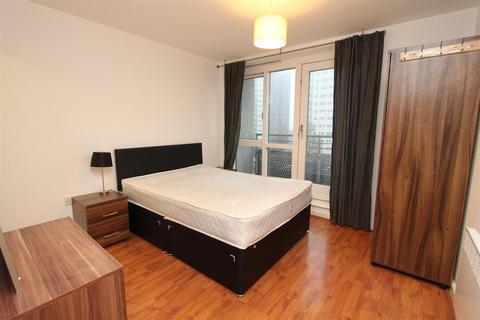 2 bedroom flat to rent, Aspect 14, Elmwood Lane