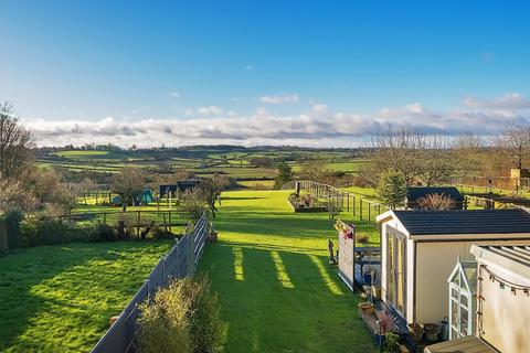 3 bedroom semi-detached house for sale, Critchill Road, Frome, Somerset, BA11