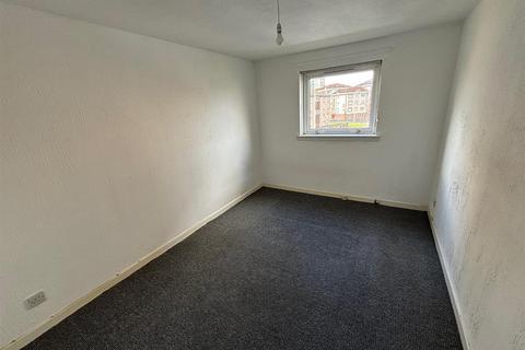 3 bedroom flat to rent, Airbles Street, Motherwell