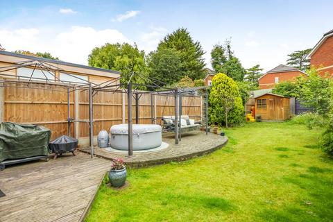 15 Mill Field, Bagshot, GU19 5DR